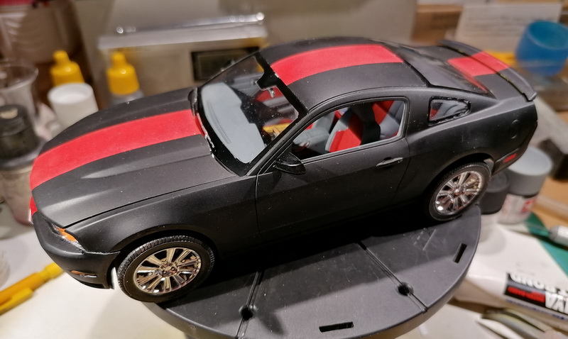 Ford Mustang GT  - 1/25 -  Revell - Page 3 Img_2284