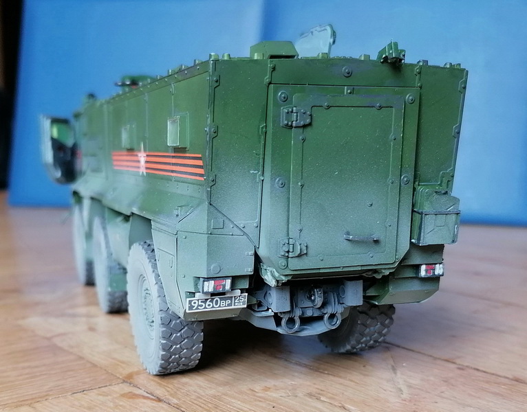 Russian armored vehicle "TYPHOON-K' - 1/35- Zvezda - Page 3 Img_2925