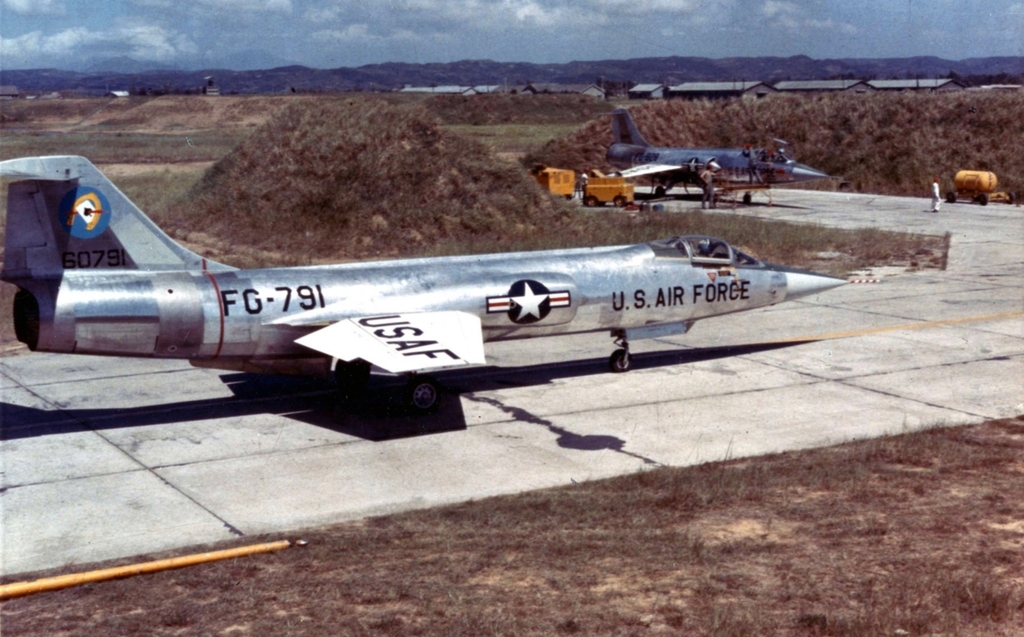 Loockheed F-104 A STARFIGHTER US Air Force [Italeri 1/32] 56-07912