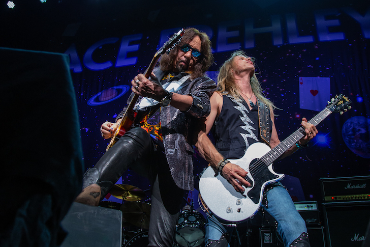 Ace Frehley News ! - Page 40 Ace-fr11