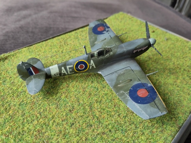 [Revell] Spitfire Mk V FINI - Page 2 Img_2068