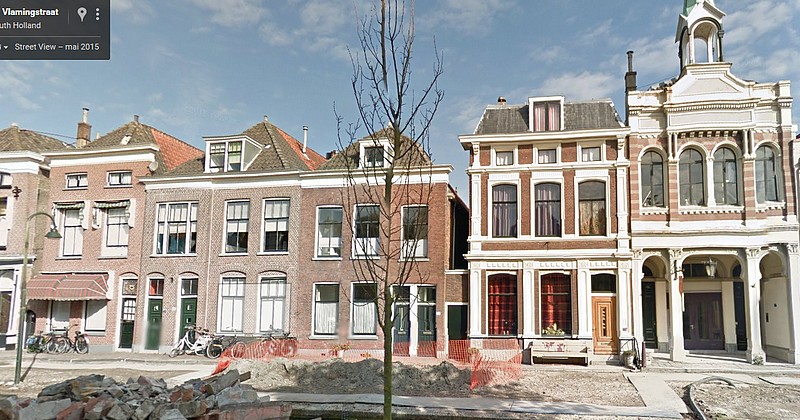 Hollandaise 1 : "La petite rue" de Vermeer Delft10