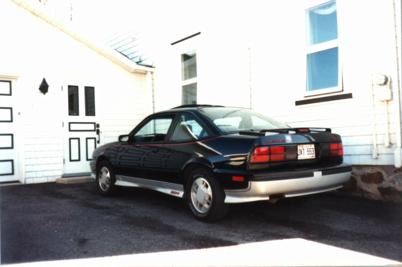La populaire Chevrolet Cavalier 1986. 1990_z10