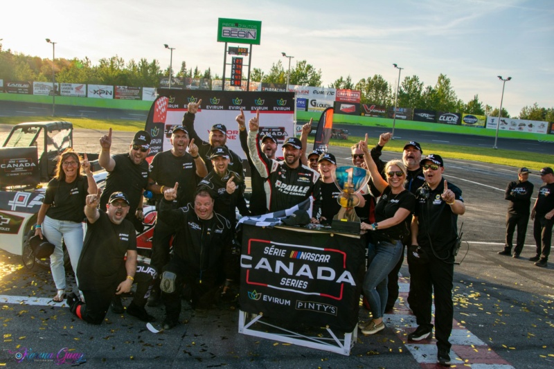 Un franc succès pour la présence annuelle de la série Nascar Canada Thum1036