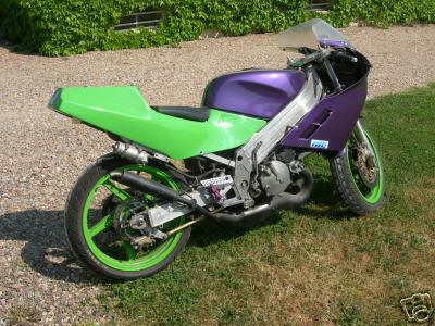 (vend) kawasaki 250 kr1 709c_110