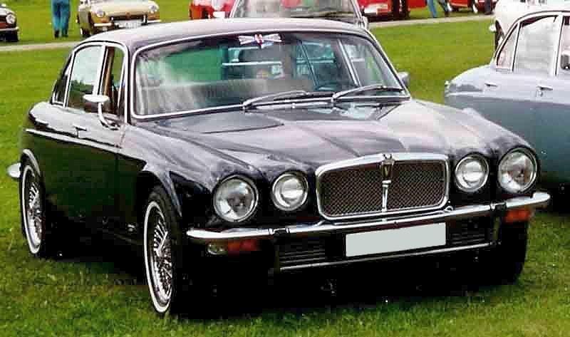 Qu'elle est votre voiture Coup foudre??? Jaguar10