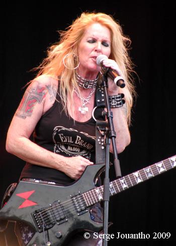 Lita Ford - Page 2 Lita_f15