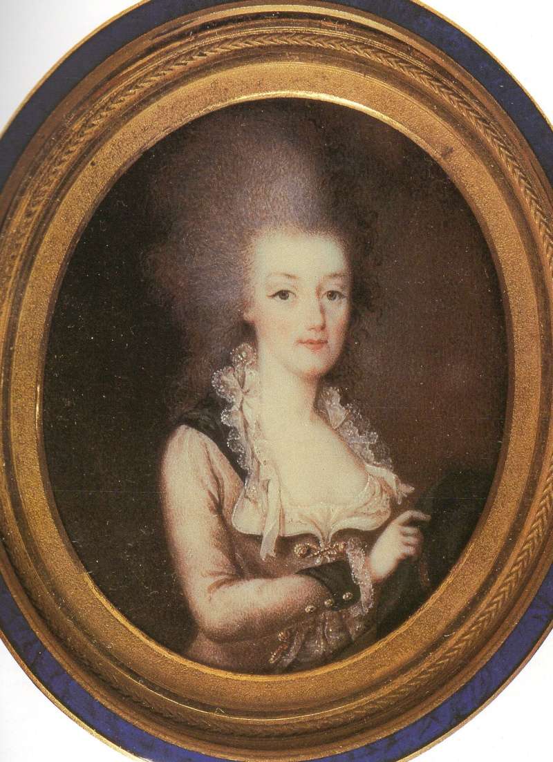 Divers portraits de Marie-Antoinette : miniatures du XVIIIe siècle (dont artistes non attribués) - Page 2 Img03010