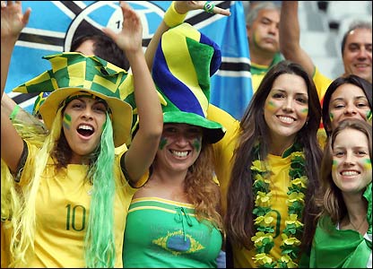 Supportrices... - Page 31 Brazil11