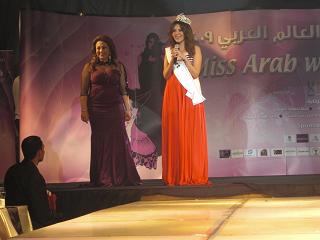 بالصورختام مهرجان ملكة جمال العرب 2009 Gm-1210