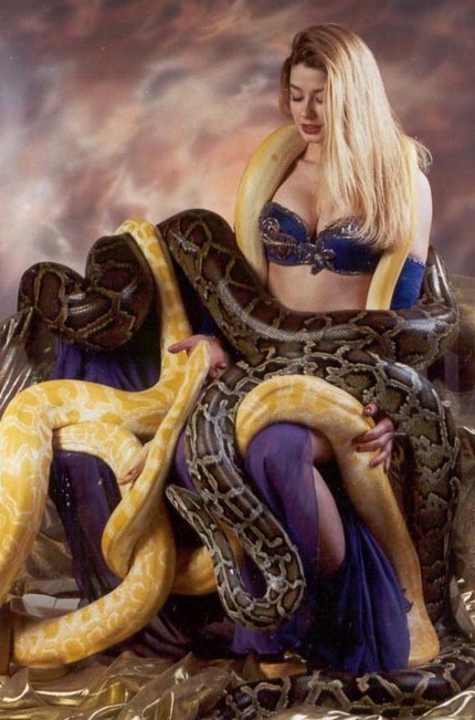 Les femmes et nos serpents... Serpen10