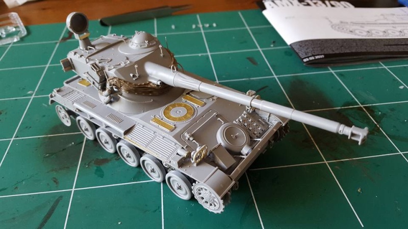 amx13 - takom  AMX13/90 12729110