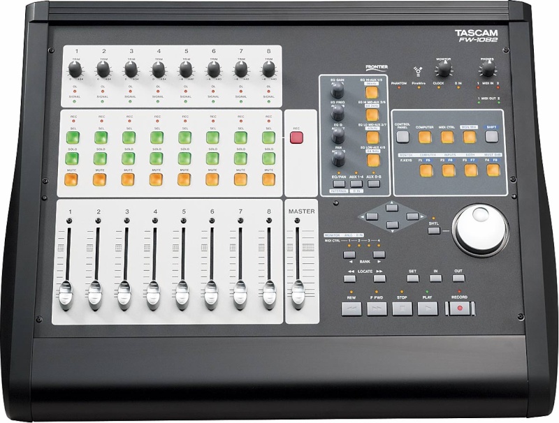 comptons en image - Page 6 Tascam10