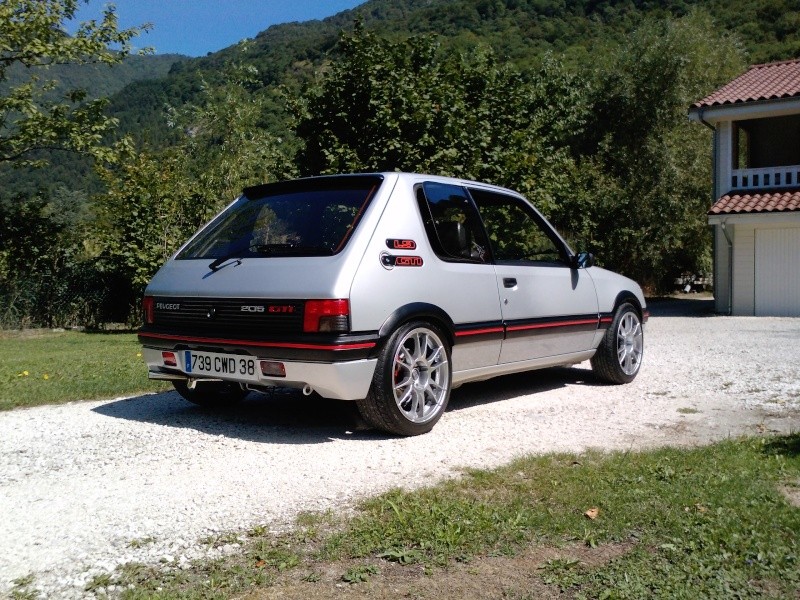 [Matteo 2138] 205 gti 1.9 - gris futura - 1989- - Page 3 P1244010