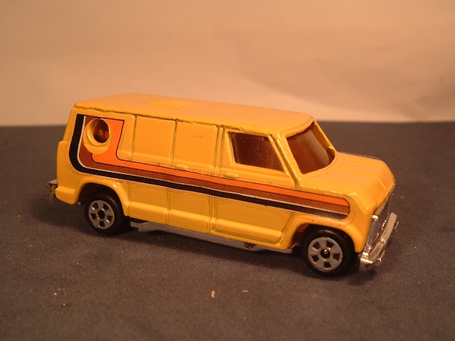 Ford Chevy Van Dscf7822