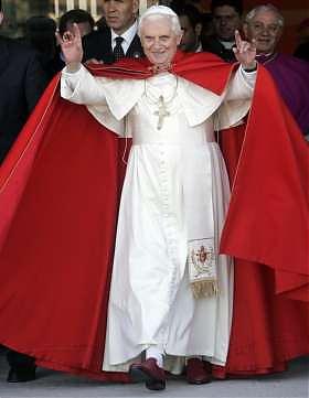 Portrait de Benoît XVI Papa-c10