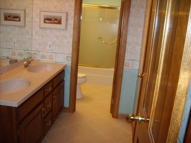 EZ to The Rescue on Two Bathroom Remodels Sd531411