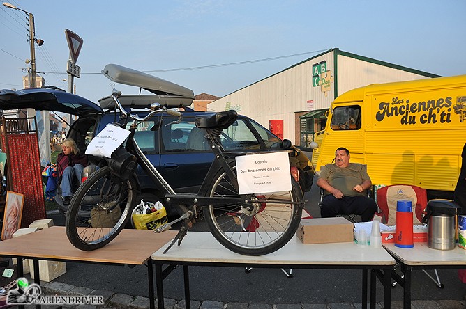 L.A.D.C. A LA BRADERIE 2009 DE ROOST-WARENDIN+GAGNANTE DU SOLEX... Ladc_b18