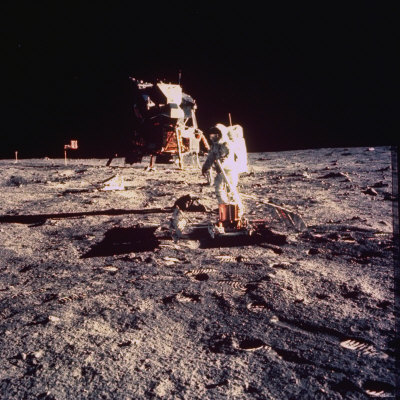 Apollo 11's photos Astron10