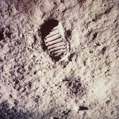 Apollo 11's photos Footpr10