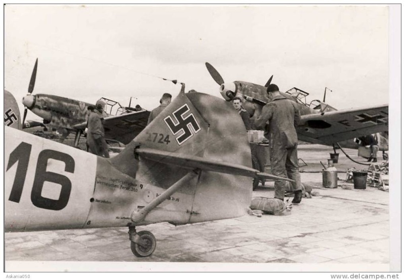 Messerschmitt Bf 109 D "Gelbe 1" I./3./JG 21 - Septembre 1939 - 1/32 - Page 9 267_0012