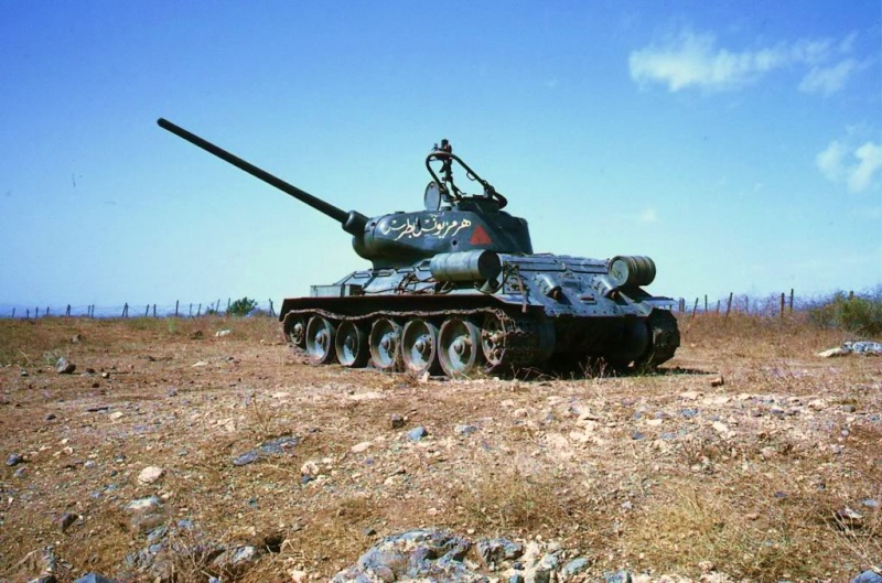 Apres guerre,le T-34 au combat Syrie_10