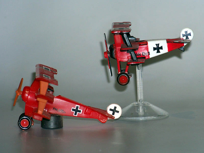 Fokker DR.I im Coca-Cola-Look - Revell, 1:28 Mini-k10