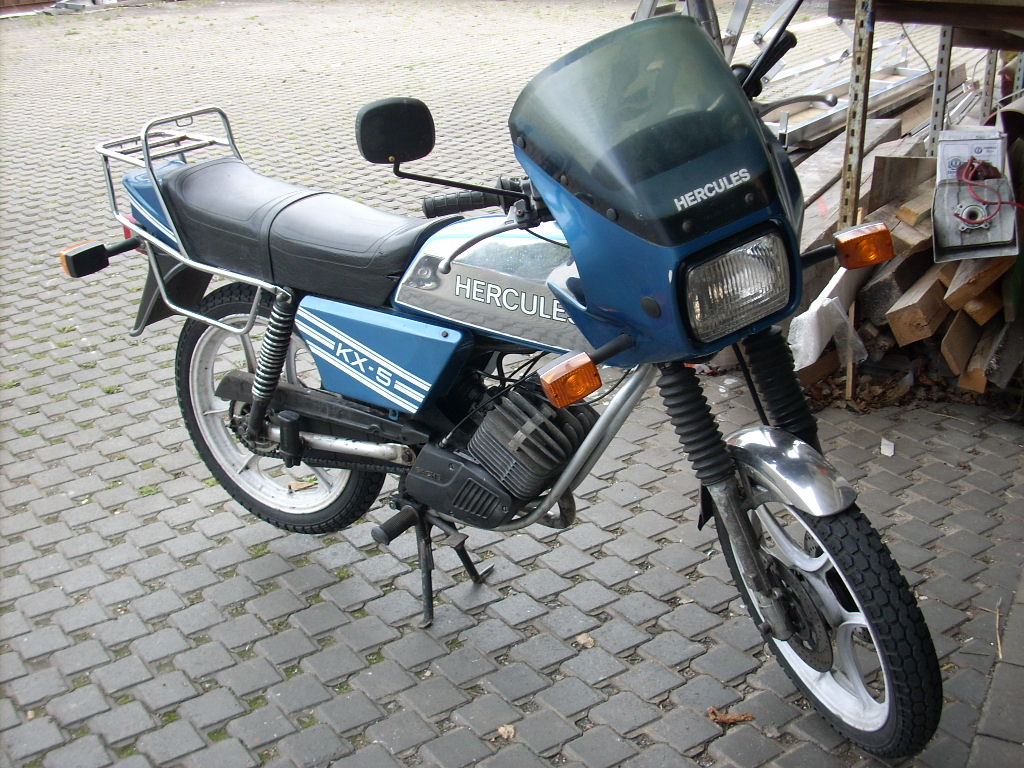 Meine Mopeds dann jetzt auch in meiner Galerie Dscn1210