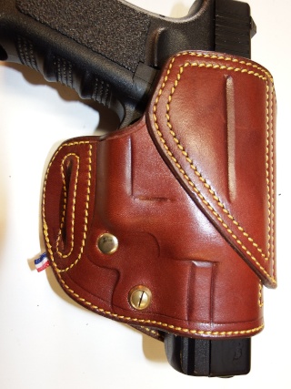 HOLSTER CUIR  port civil : "le 127" by SLYE  Dscf3726