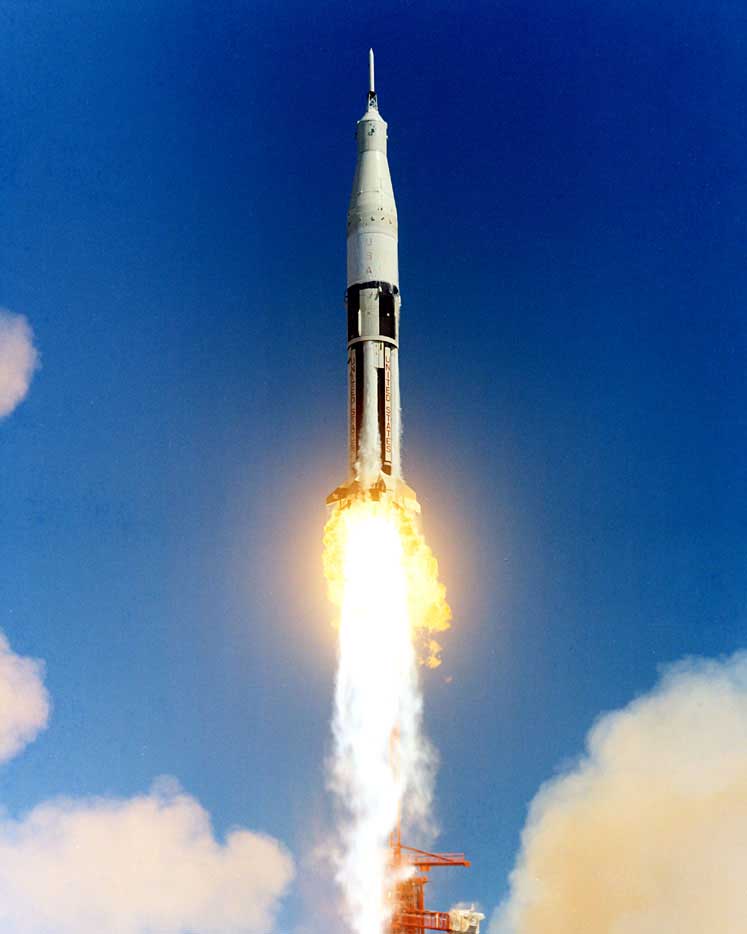 Saturn 1B /  Apollo: un lanceur en second plan Saturn10