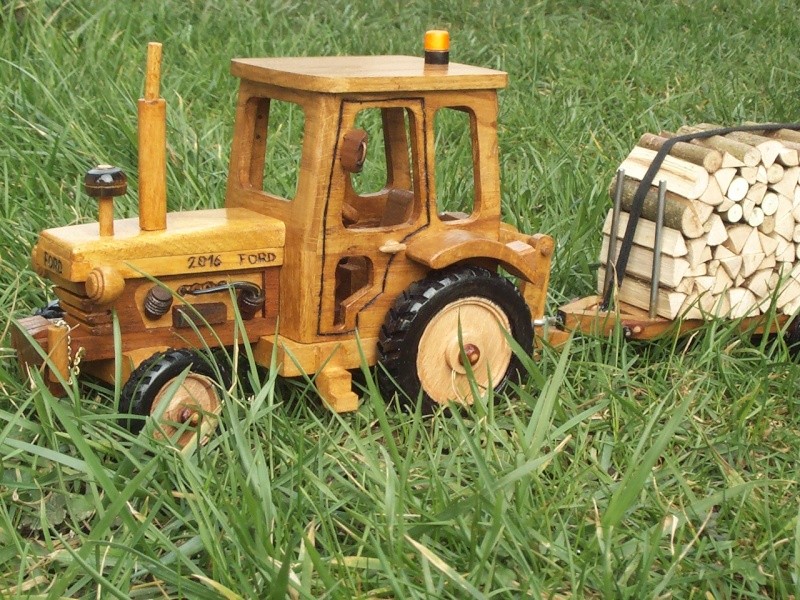 Tracteur agricole.  Tracte14