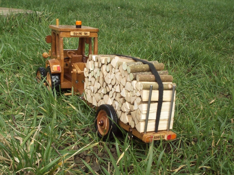 Tracteur agricole. Tracte16