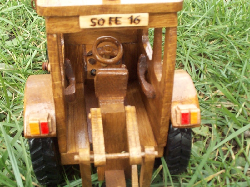 Tracteur agricole. Tracte17