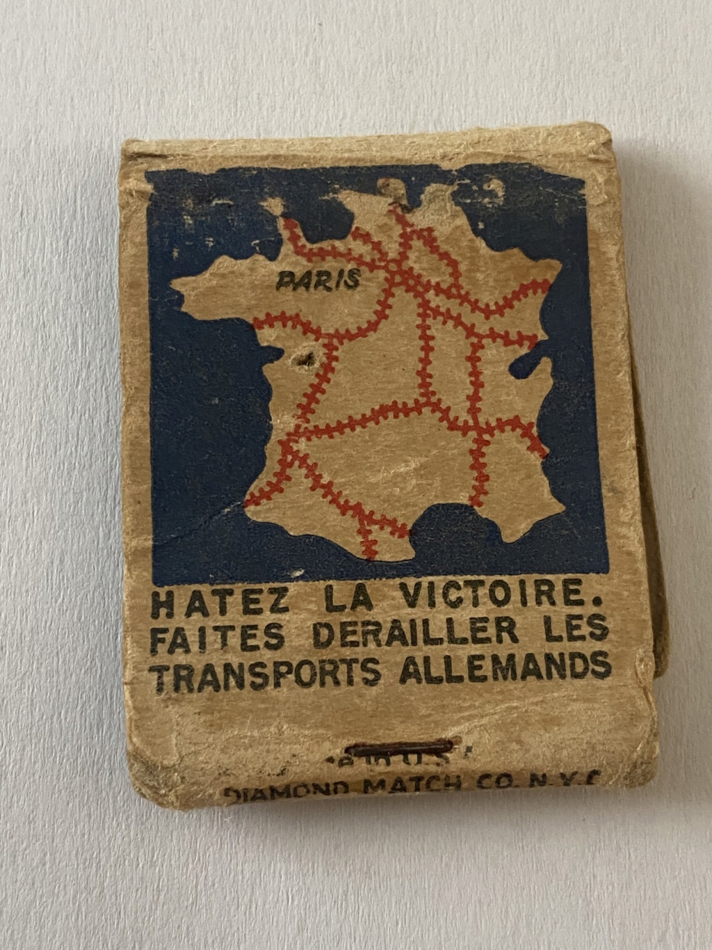 Pochette d'allumettes pour susciter des vocations de saboteurs Allum_12