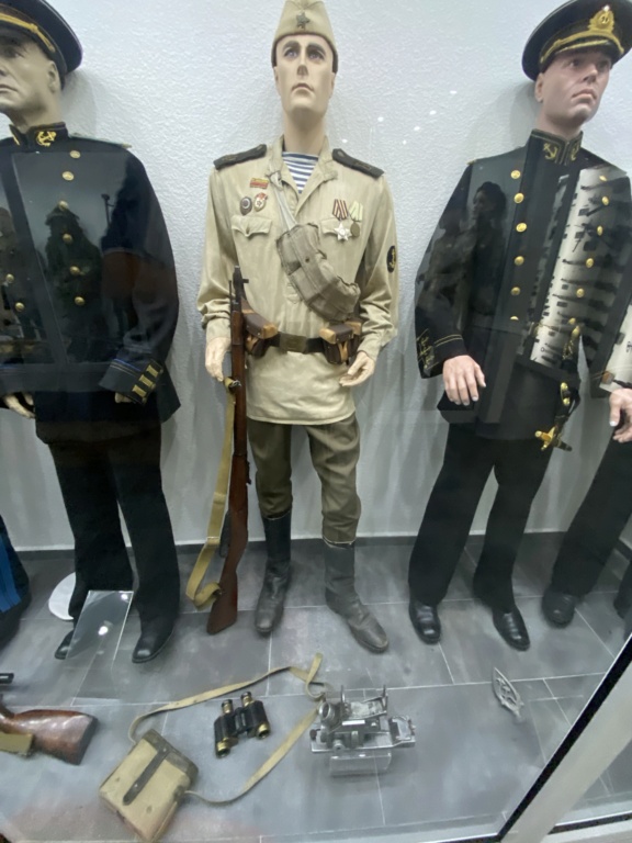 Mannequins italiens, soviétiques, bulgares, nazis au musée MM PARK Img_8427