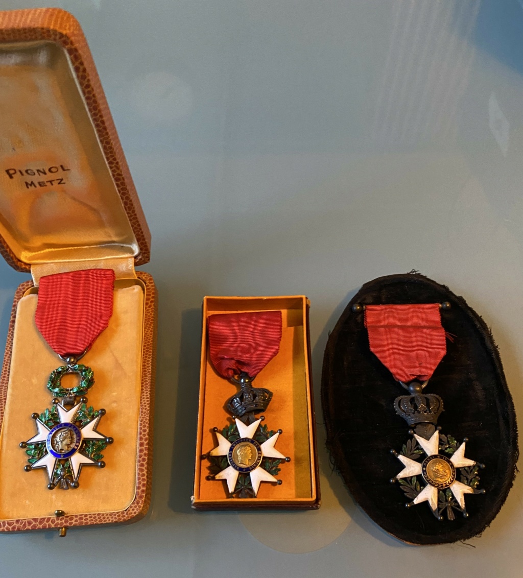 Identification et estimation Légion d'Honneur et médailles Medail11