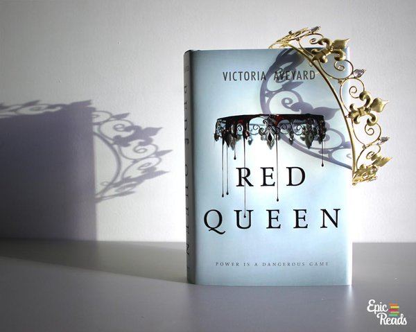 Recensione Libro: "Red Queen" Victoria Aveyard  B6nhct10