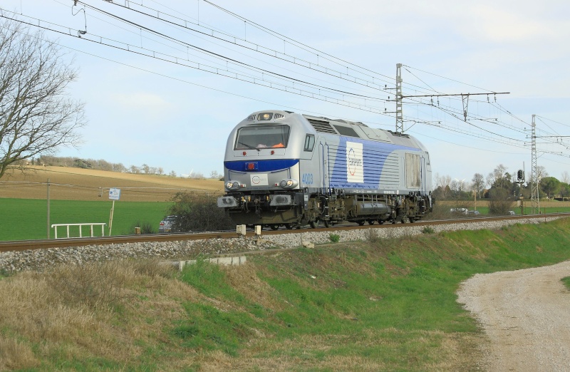 Photos et vidéos de la ligne Bordeaux - Toulouse - Narbonne - Sète (Fil 3) - Page 37 Img_4614