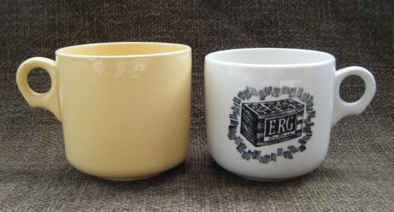 cups - Ambrico e/w cups and saucers like smaller railway cups Miriam10