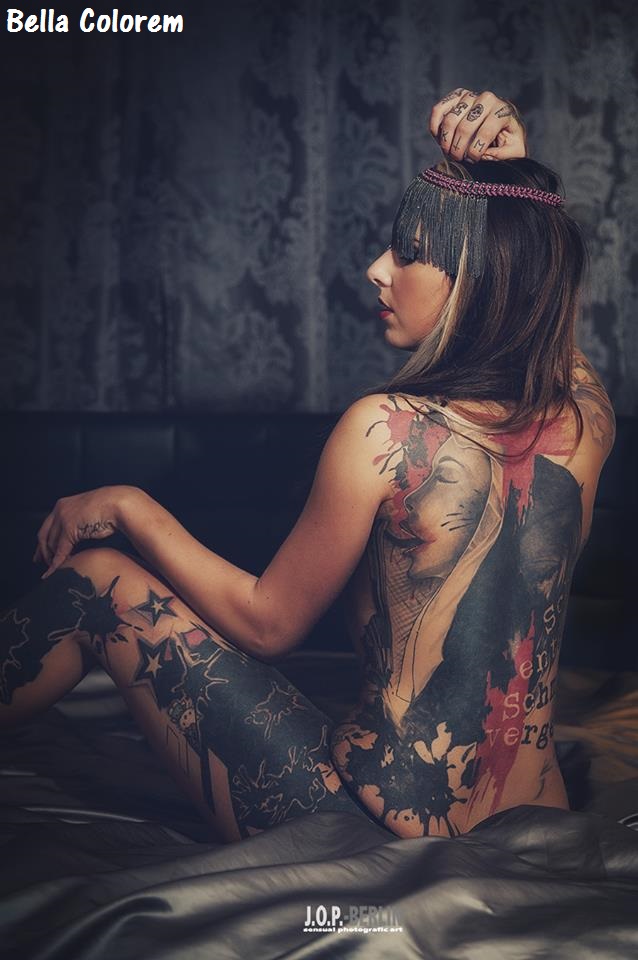 CHARME - Les plus belles femmes sont tatouées... - Page 2 10453410