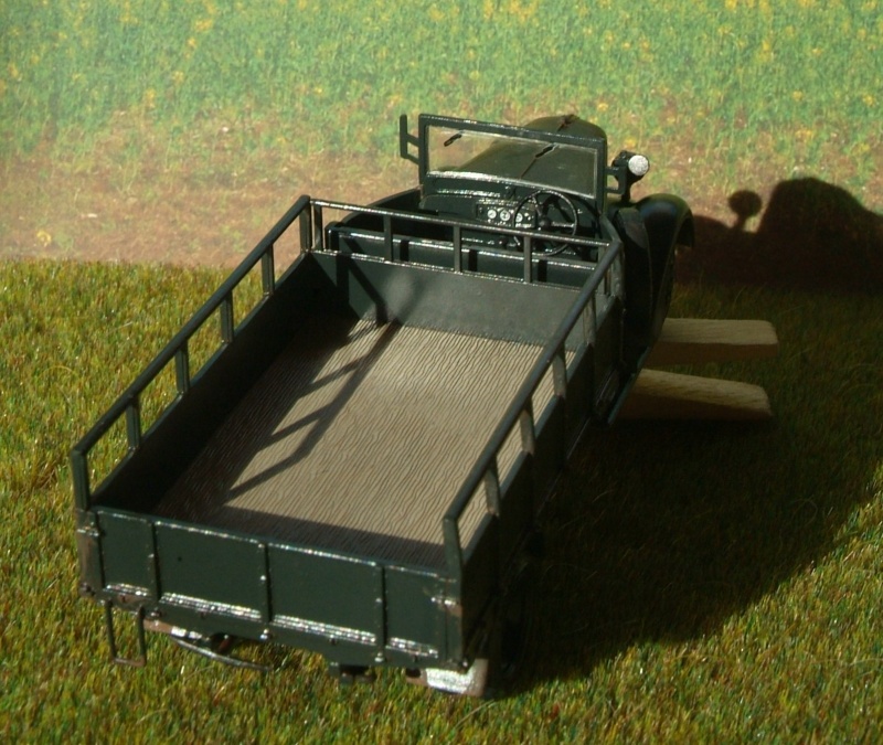 Camion ISUZU TX40 Type 97 [Hasegawa 1/48] Dscf0041