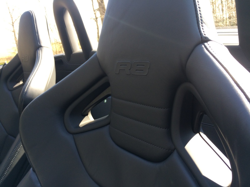Il est arrivé............ Mon nouveau TTRS Roadster - Page 3 01011