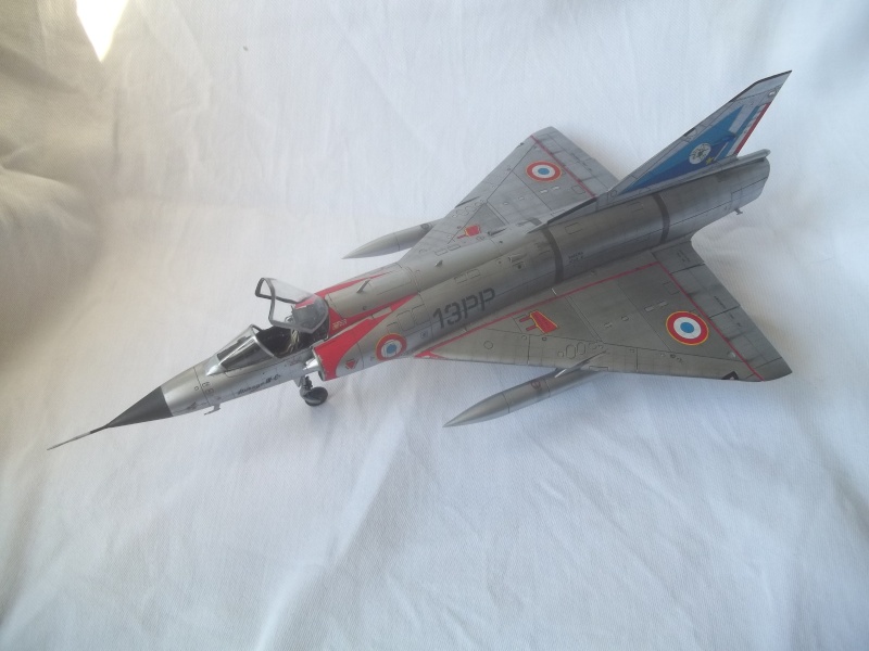 Le dernier du trio: Mirage IIIC tout alu [Eduard 1/48] - FINI - Page 4 100_1610