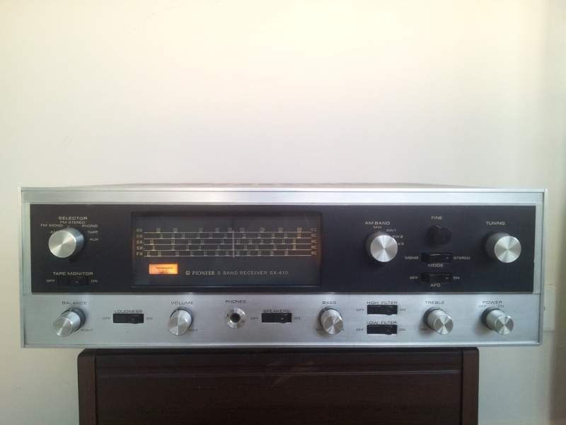 single receiver radio bass