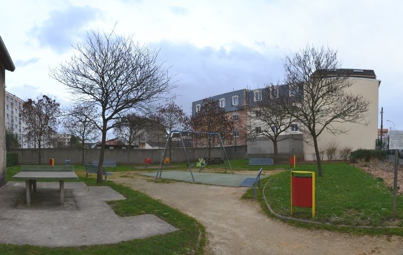 Privatisation de nos espaces publics - Square Beaudoin Beaudo10