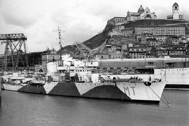 Destroyers italiens (Cacciatorpedinière) Mitrag11