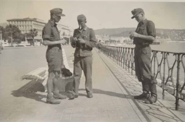 Photos allemandes dans le sud de la France à identifier. - Page 2 Ob_db910