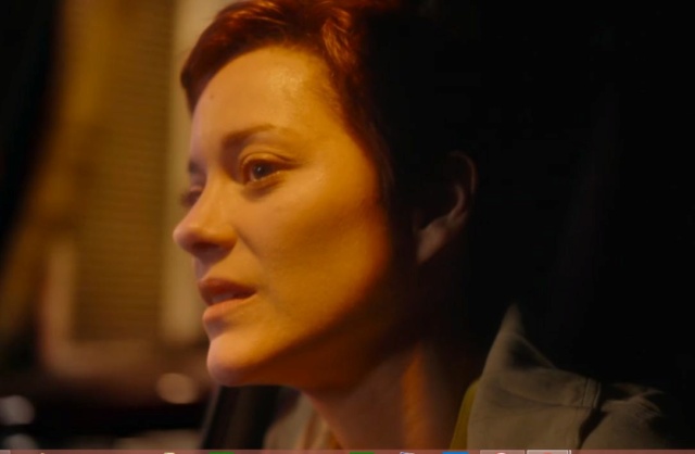 Marion COTILLARD - Page 3 C222ap10