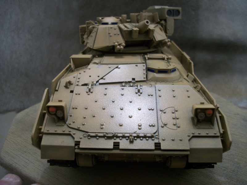 M2A2 ODS Tamiya 1/35 - Page 3 100_4515