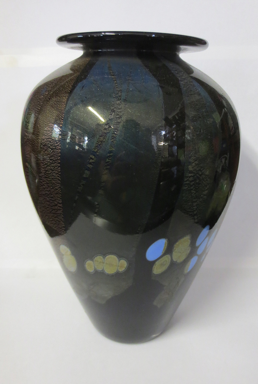 Australian ? Art Glass Vase .... Img_0214
